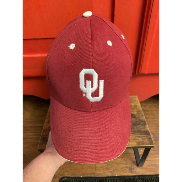 Oklahoma University SOONERS Adjustable Embroidered Baseball Hat Cap W Cardboard - Picture 1 of 3
